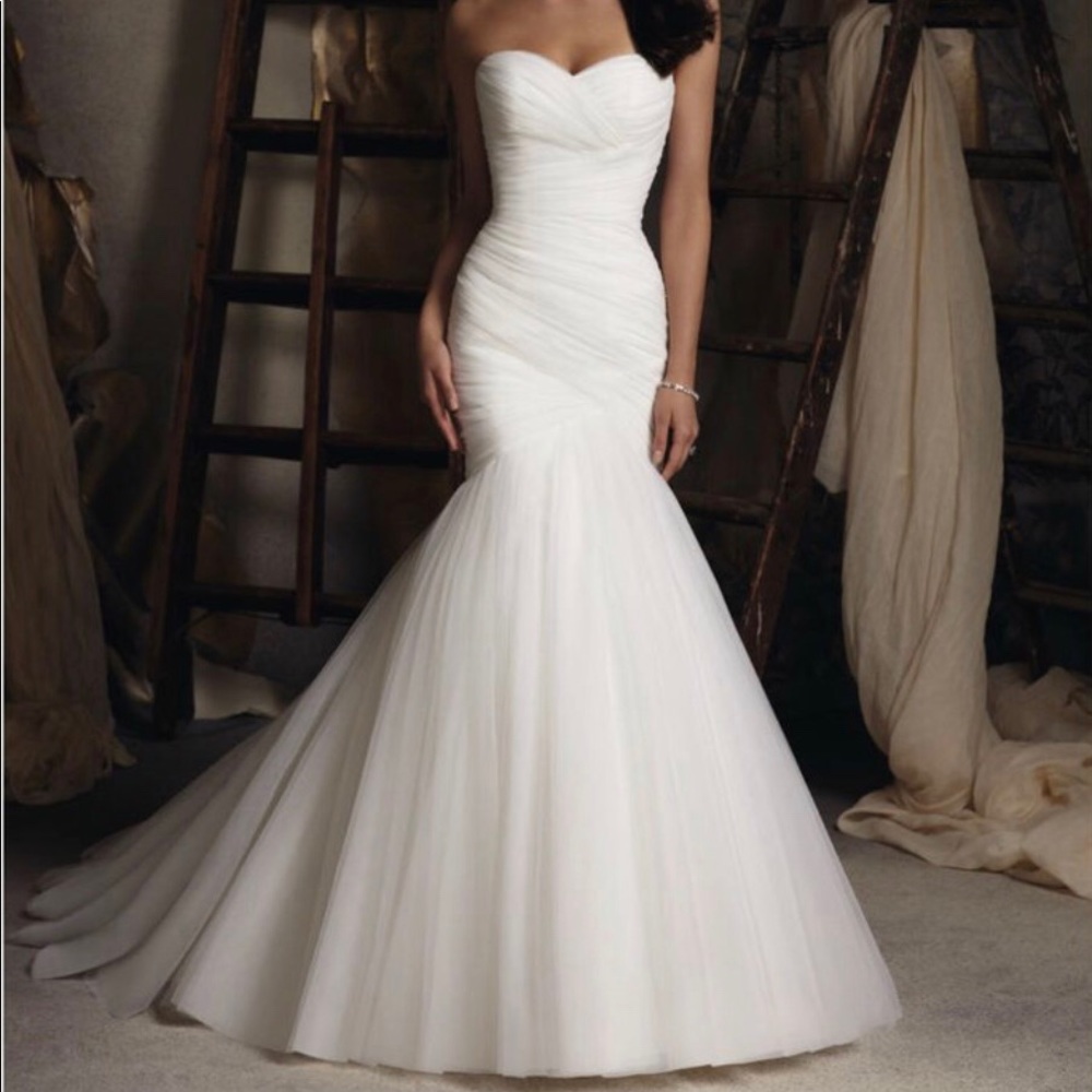 MORI LEE 5018 WEDDING DRESS-BRAND NEW, NEVER WORN